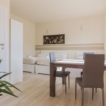 Center Rooms Пиаченца Екстериор снимка