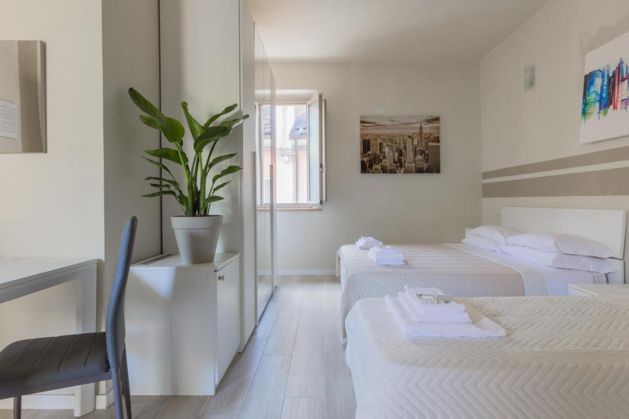 Center Rooms Пиаченца Екстериор снимка