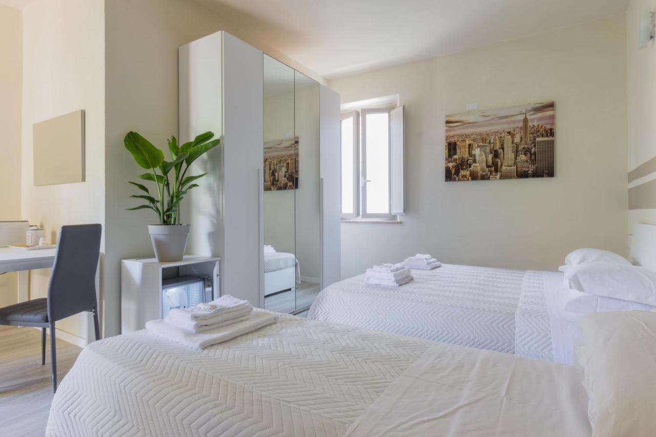 Center Rooms Пиаченца Екстериор снимка