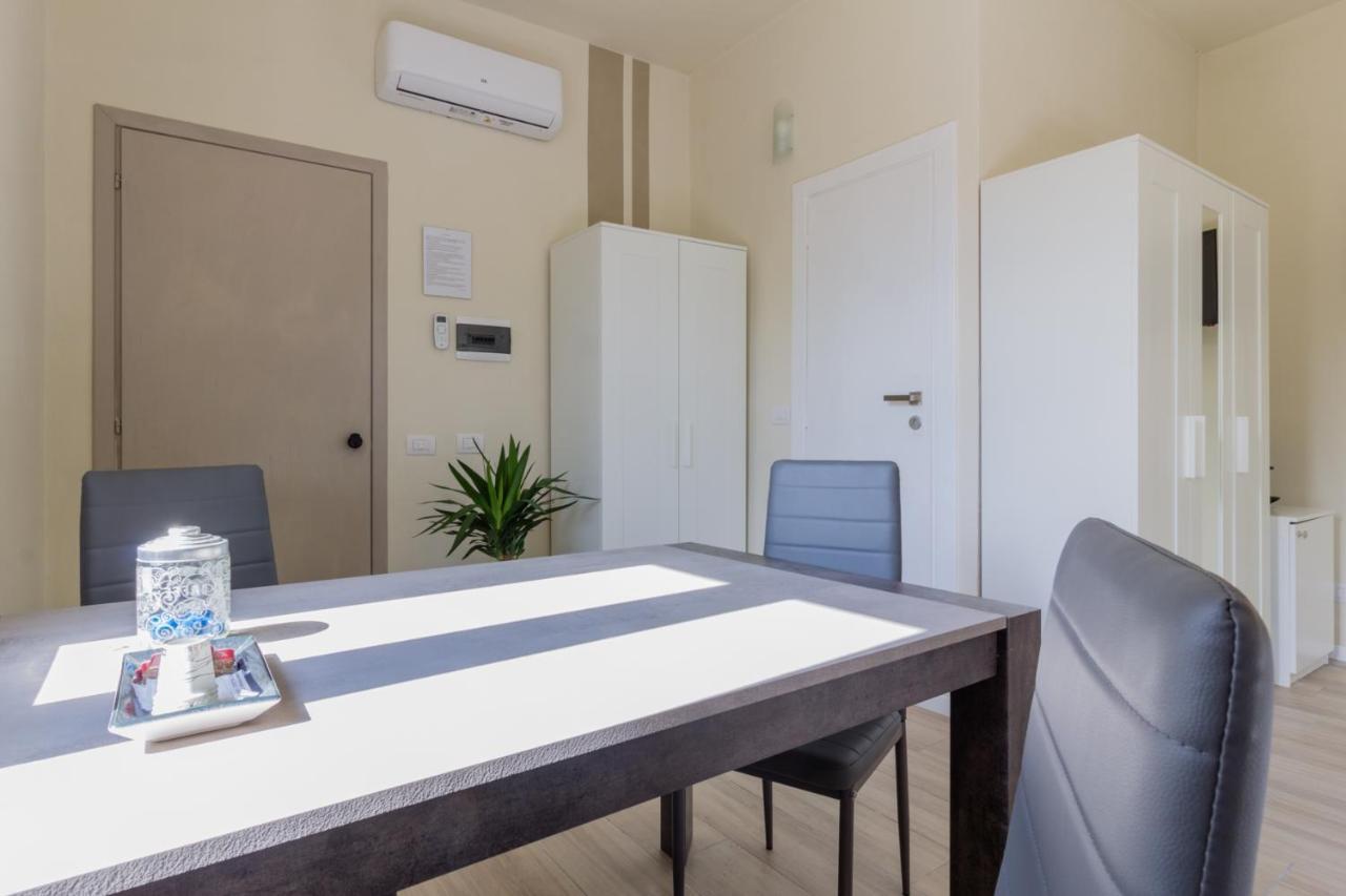 Center Rooms Пиаченца Екстериор снимка
