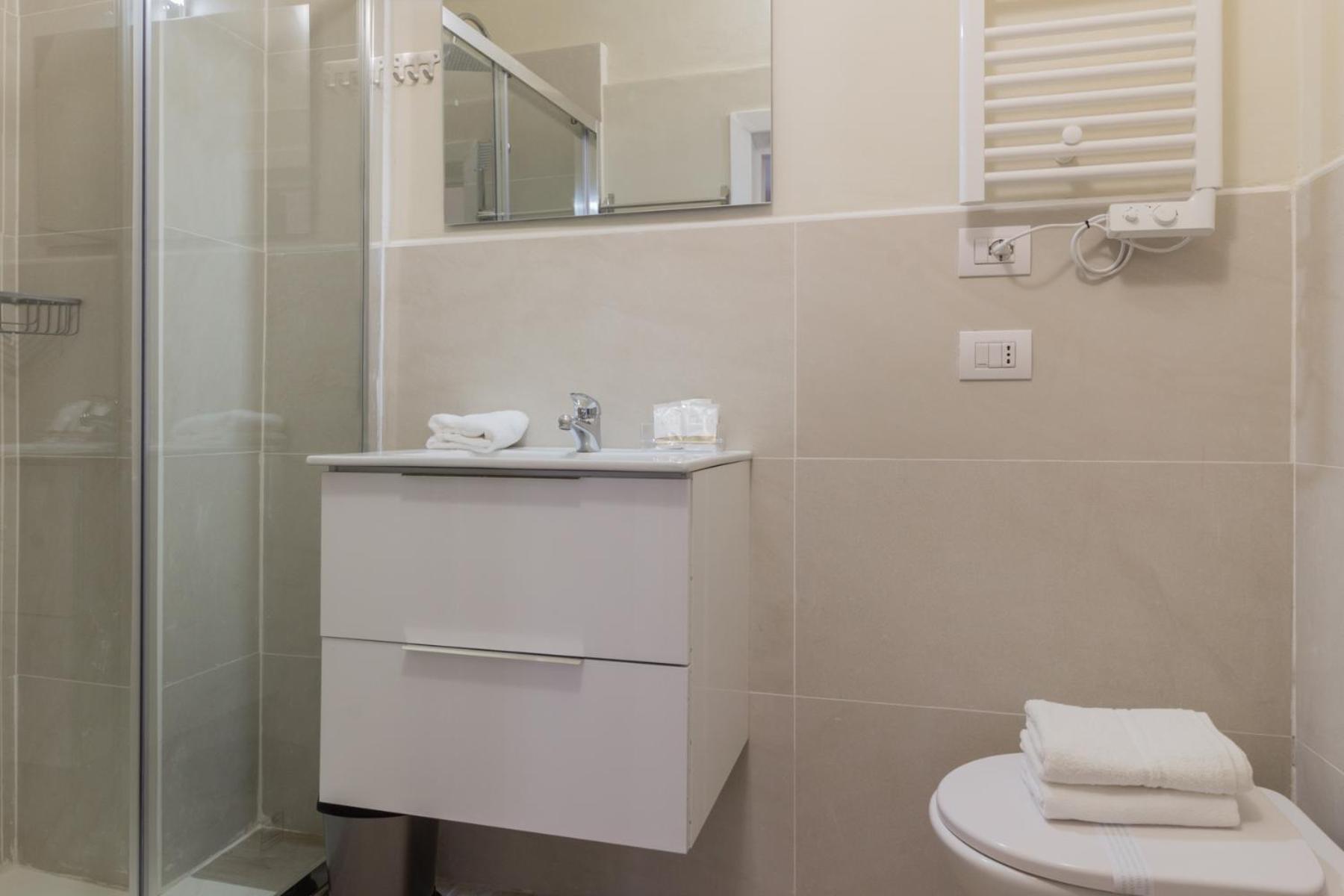 Center Rooms Пиаченца Екстериор снимка